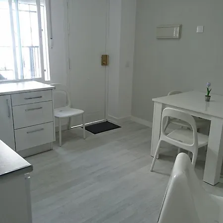 El Patio De La Piscina Cordoba