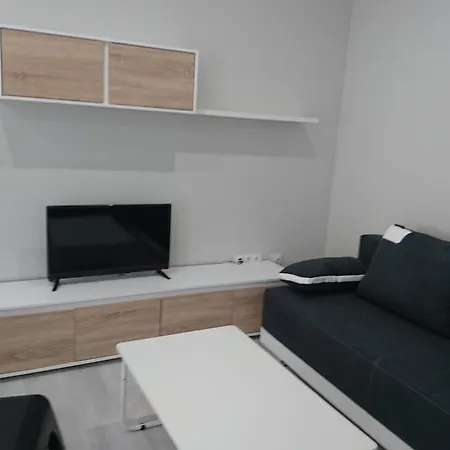 El Patio De La Piscina *